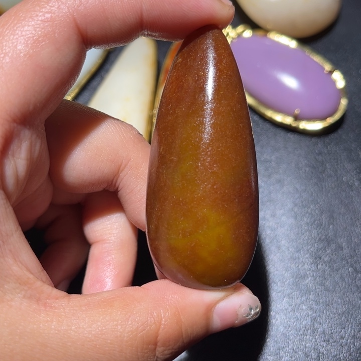 和田玉未镶嵌珠宝奇石