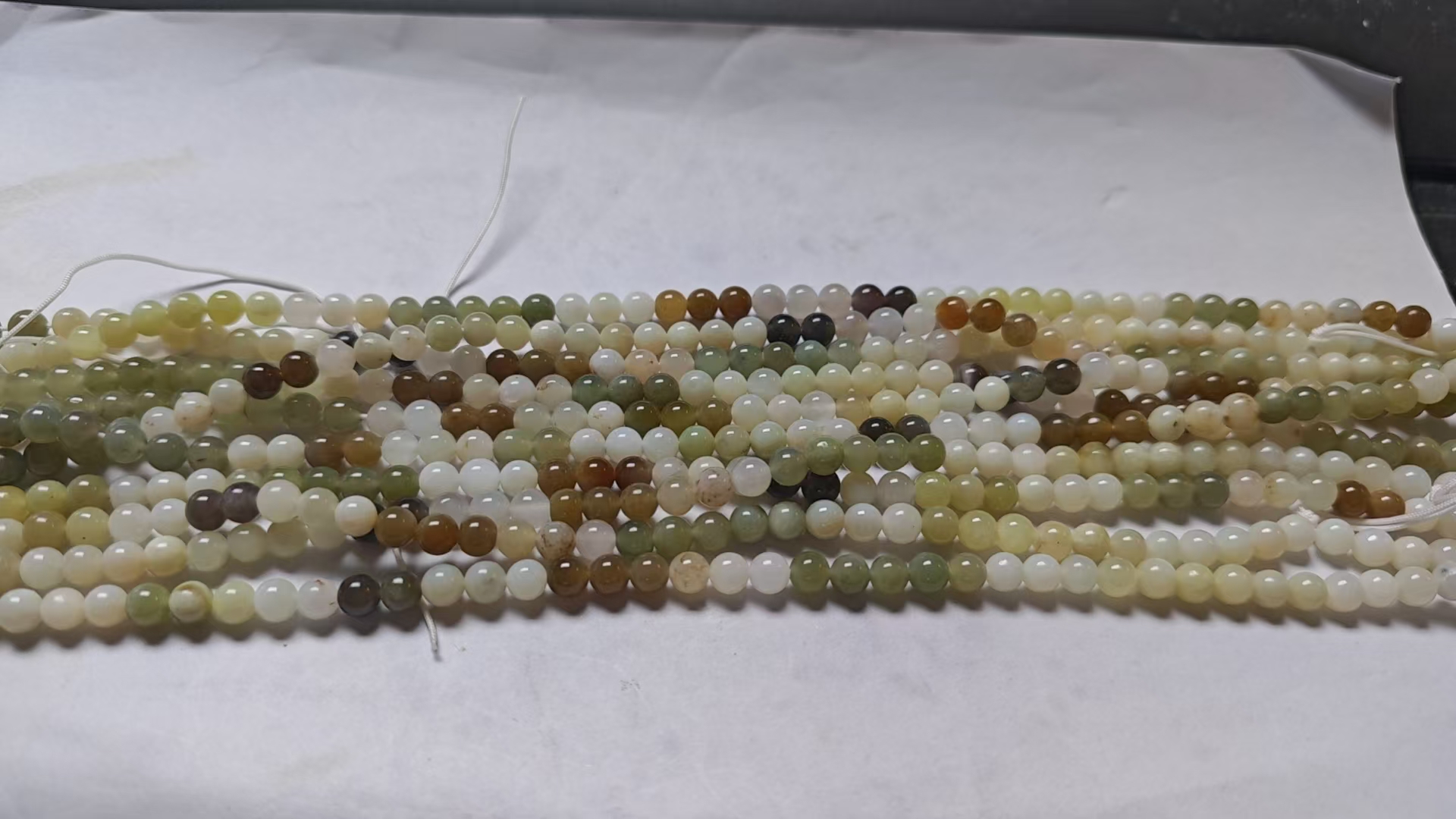 和田玉项链6mm左右多样性发其一C-289