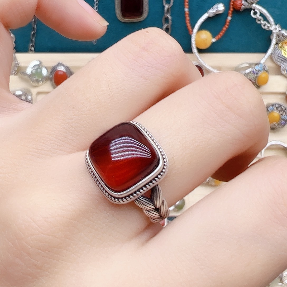 血珀戒指银S925镶嵌天然血珀