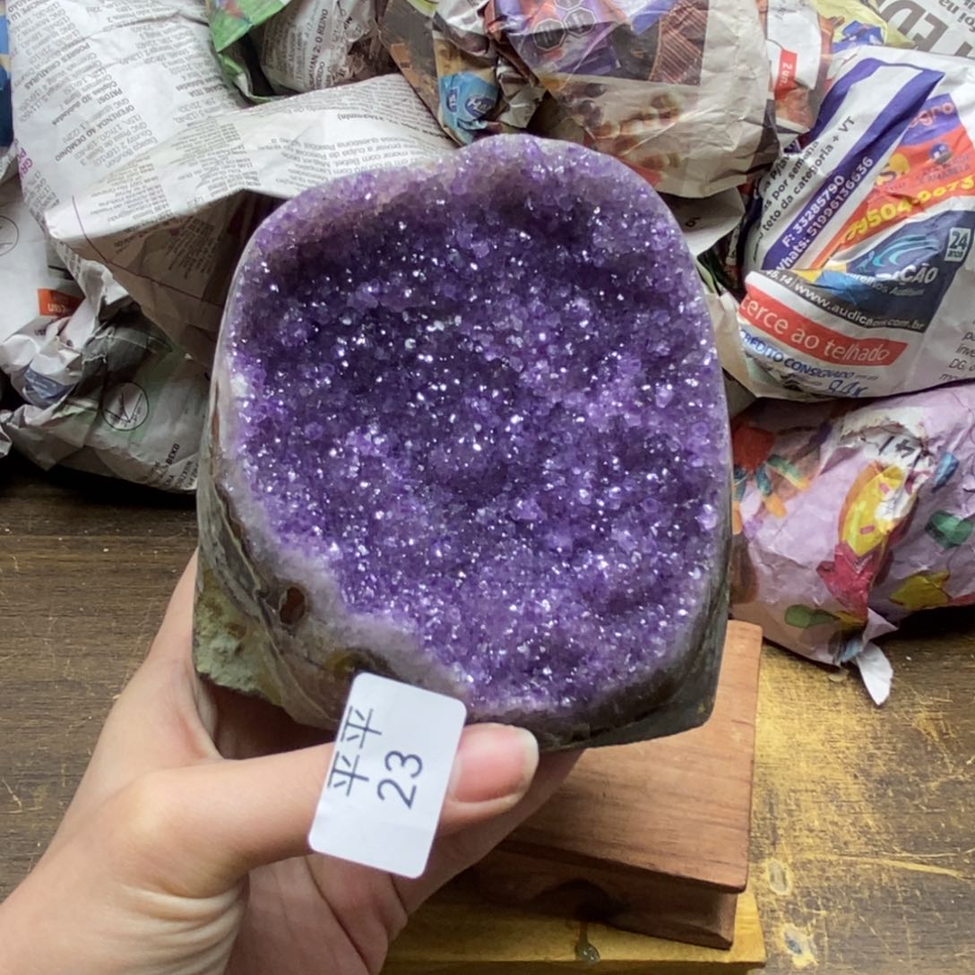 紫晶乌拉圭未镶嵌