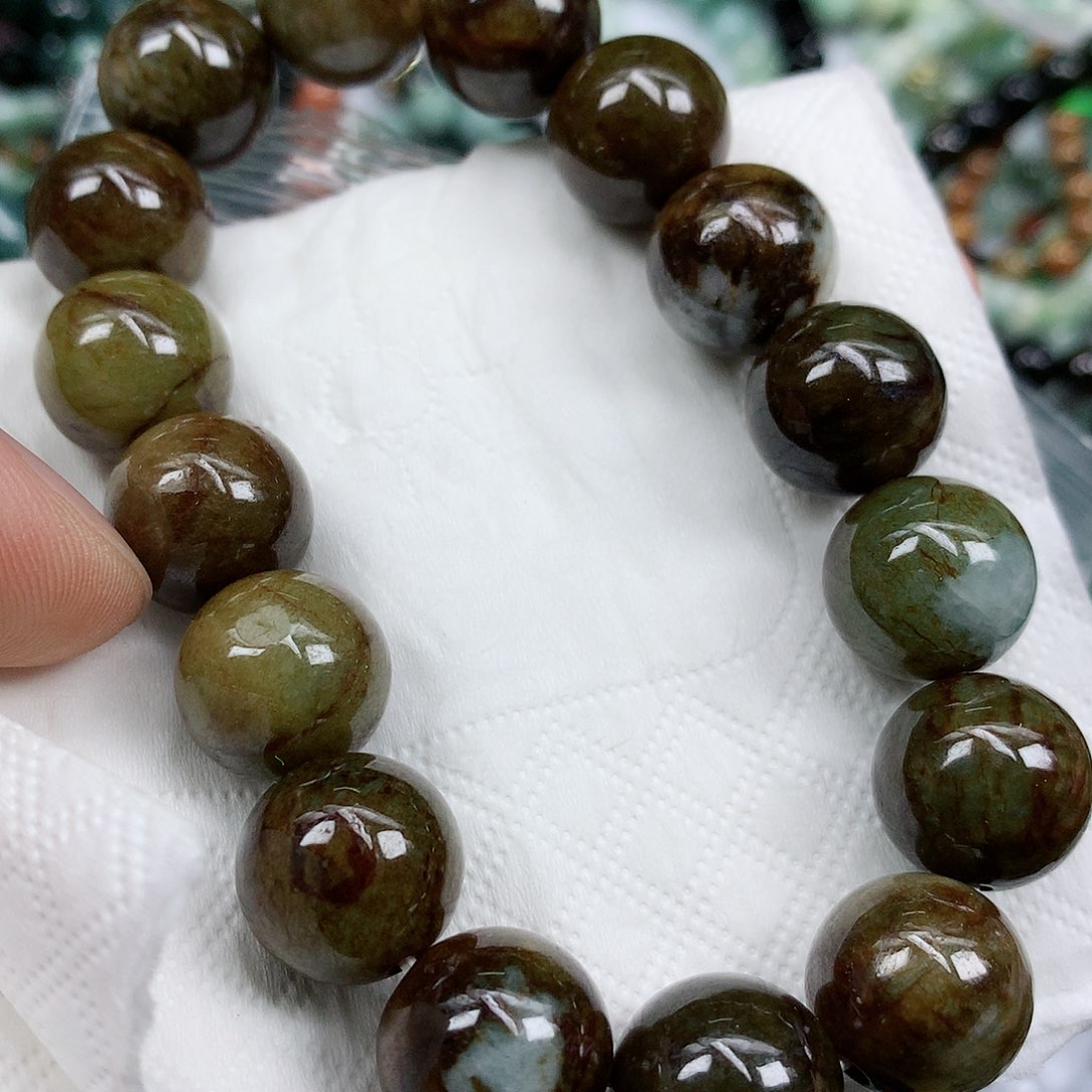 翡翠未镶嵌颈饰珠子 