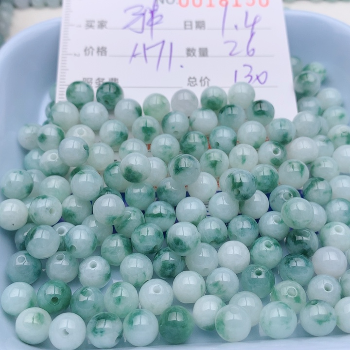 翡翠未镶嵌手链多样性