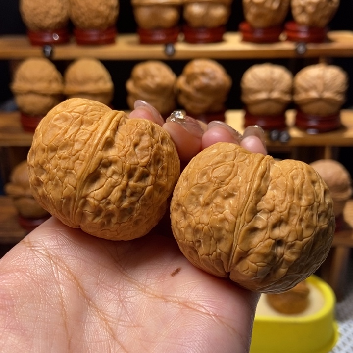 吊坠文玩核桃42尺红尊17