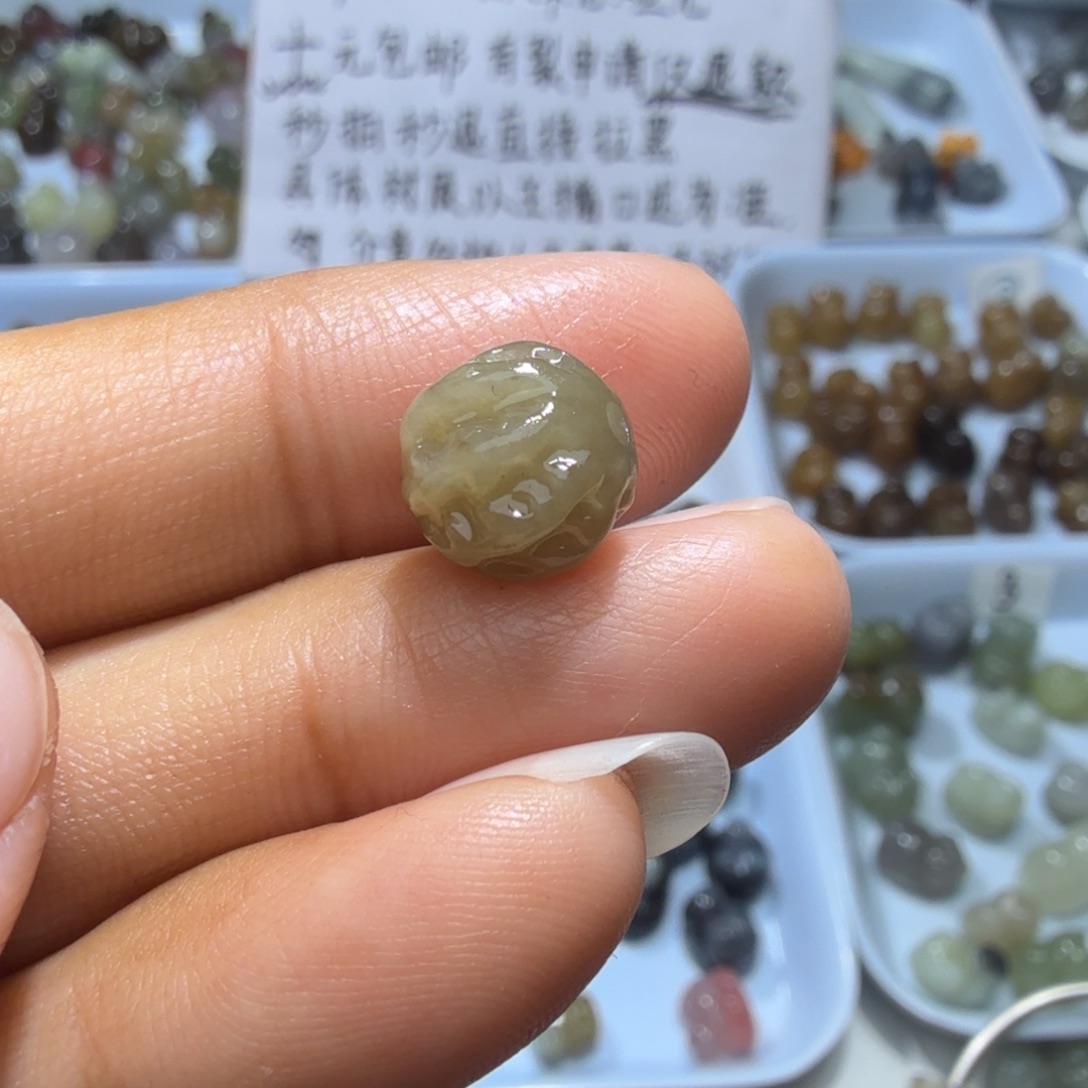 和田玉未镶嵌珠宝奇石