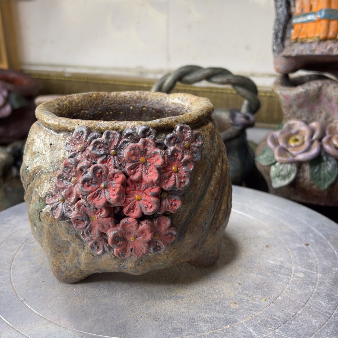 红陶粗砂陶瓷花盆