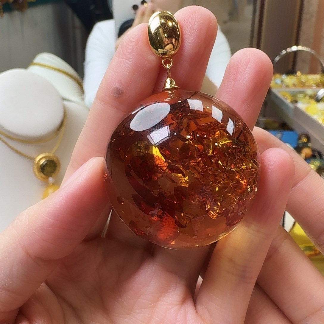 琥珀未镶嵌颈饰吊坠