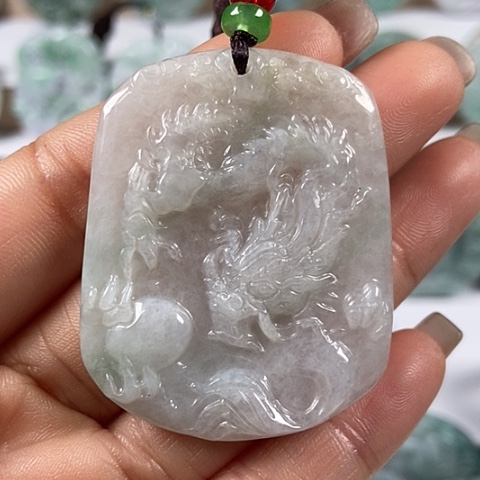 翡翠颈饰未镶嵌龙行天下福利