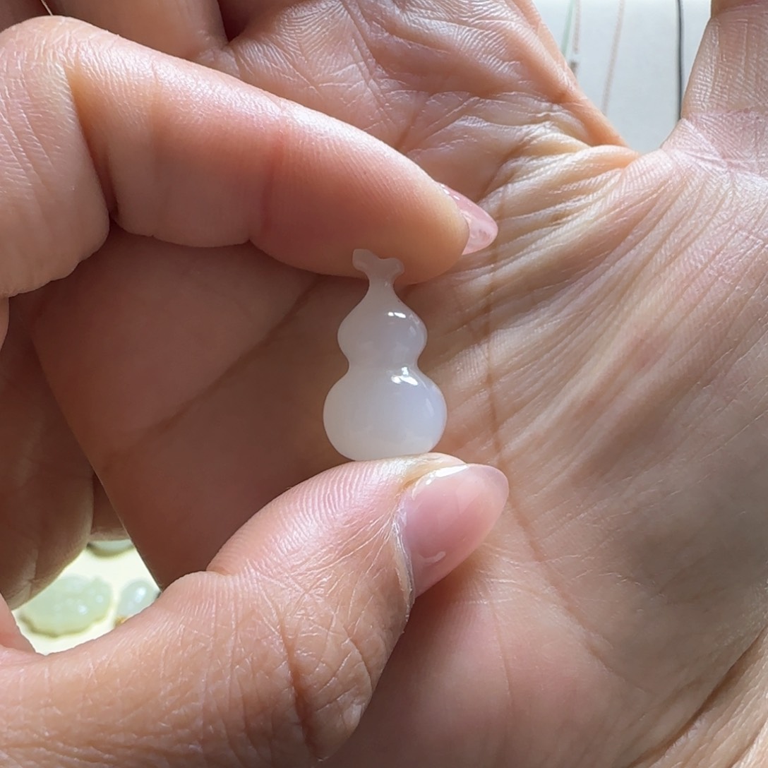 和田玉颈饰未镶嵌沉*