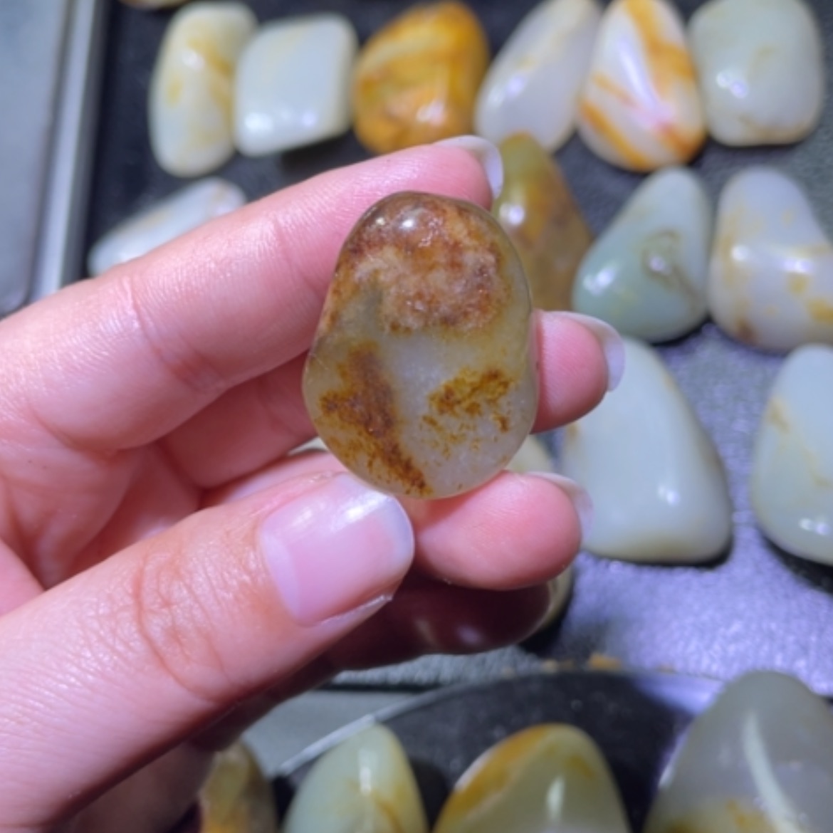 【闪购商品】颈饰未镶嵌和田玉（子料）