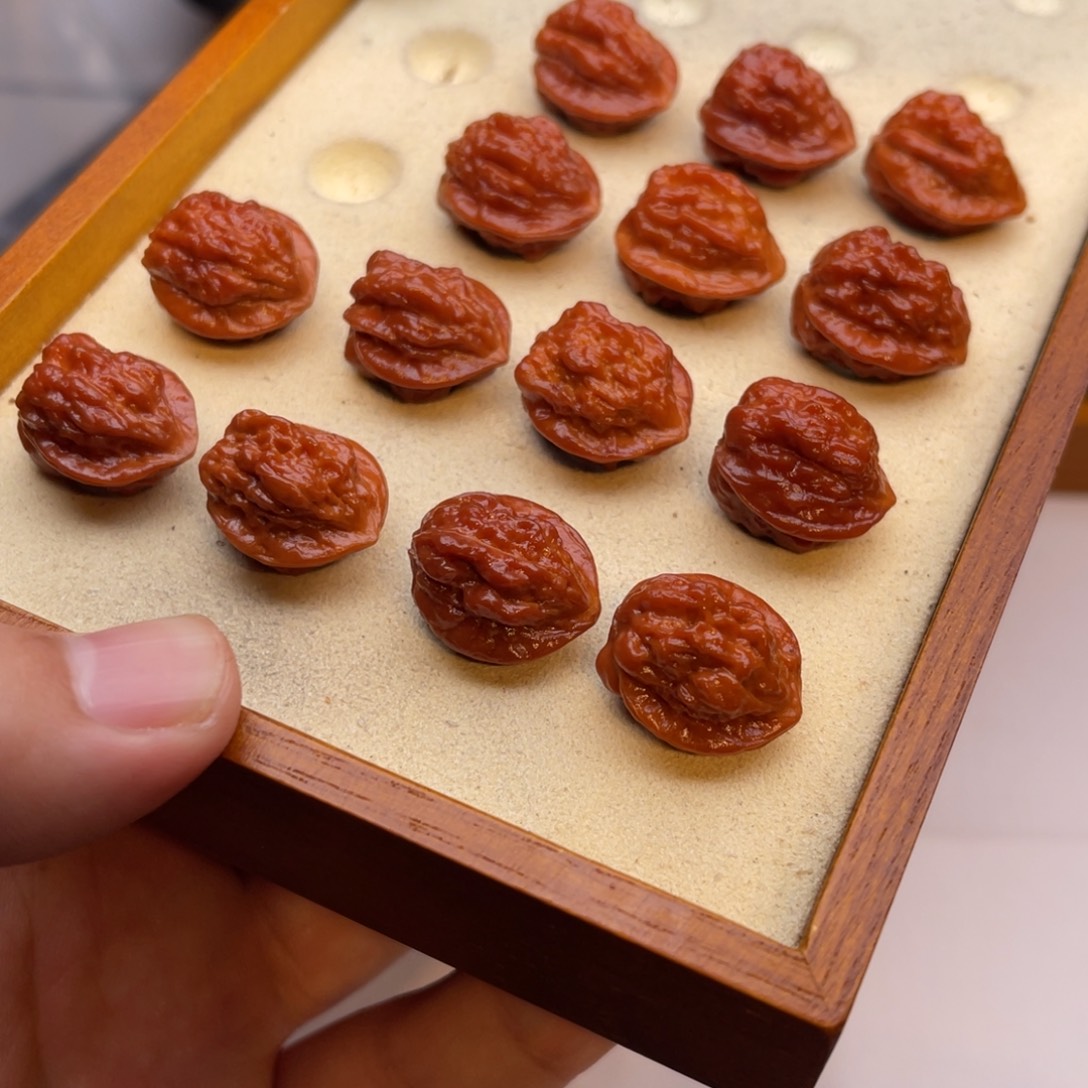 文玩核桃手串蛤蟆头