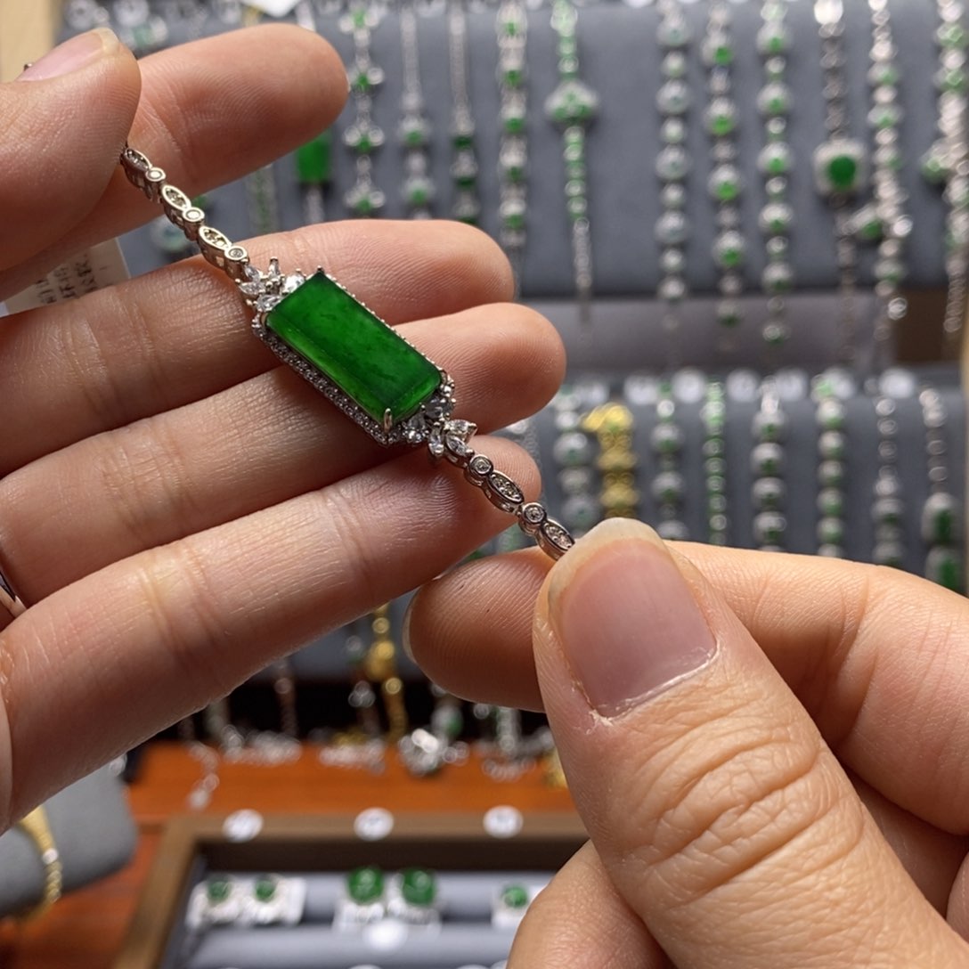 翡翠颈饰银S925镶嵌手链