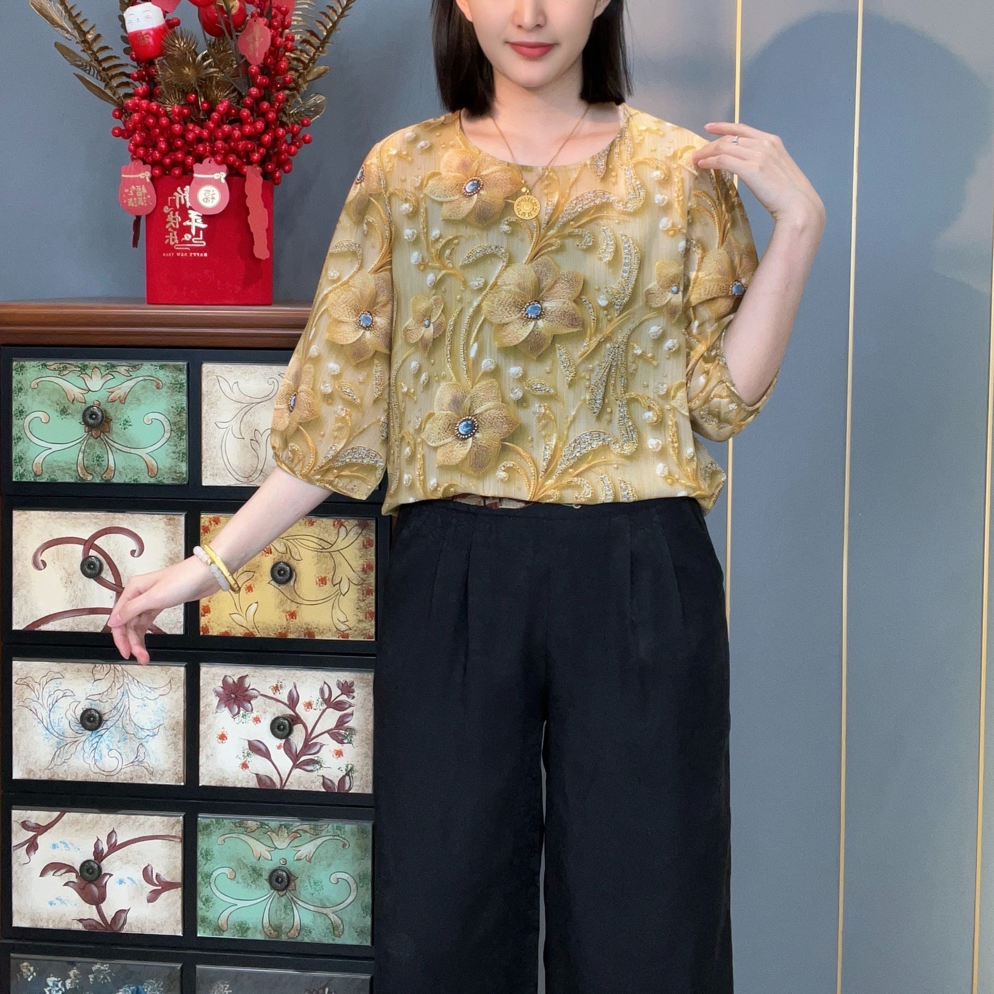 金枝玉叶2026老钱风夏季新款洋气减龄中老年妈妈装女士上衣小衫