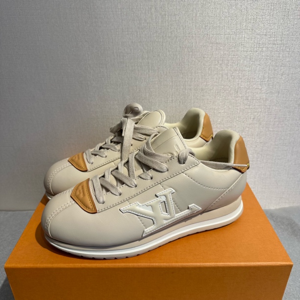 99新 LouisVuitton/路易威登 x Nigo 25年米色男士阿甘鞋/41码 