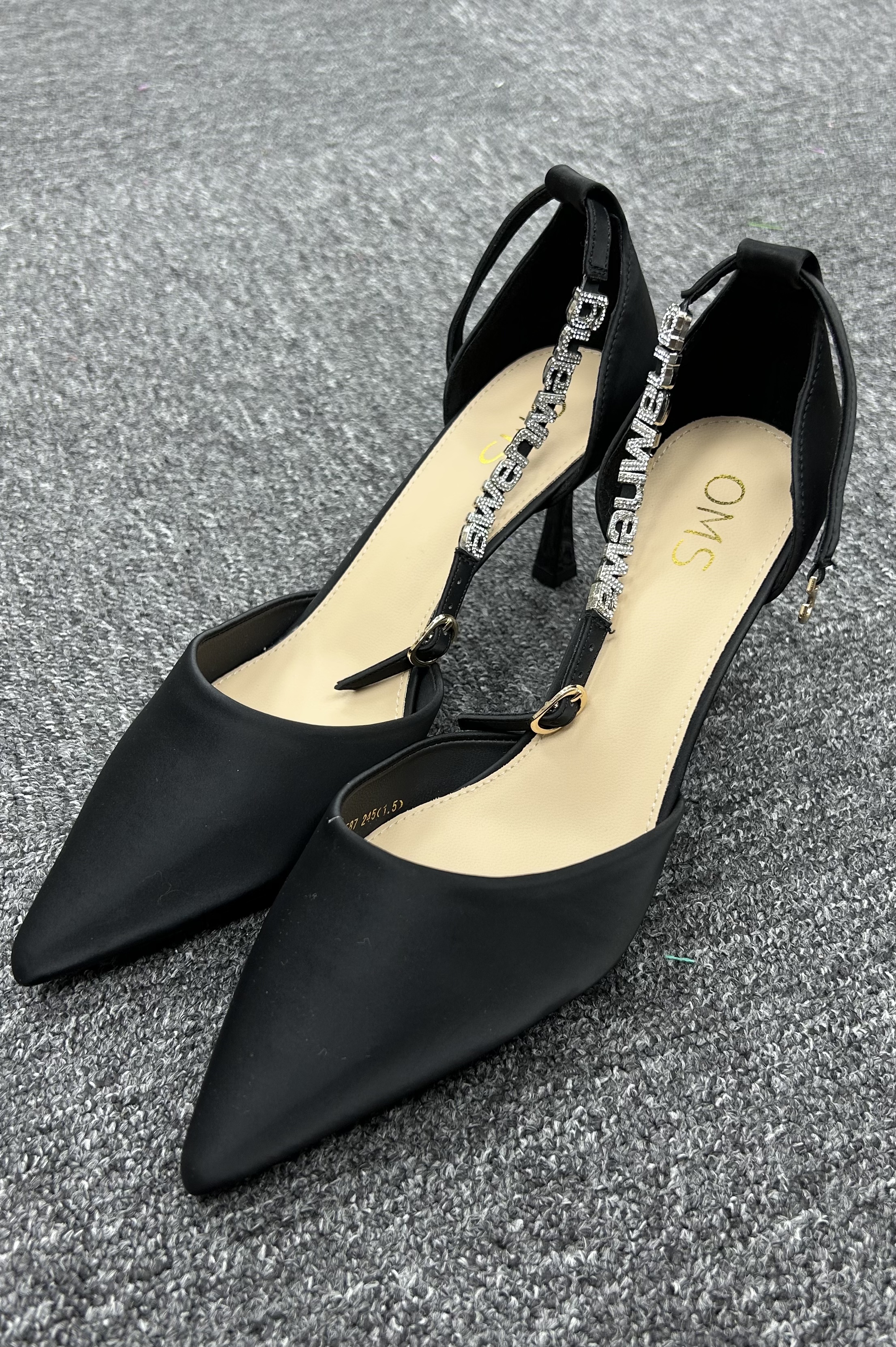 高跟鞋（061-080）气质时尚休闲百搭女士黑色细跟尖头