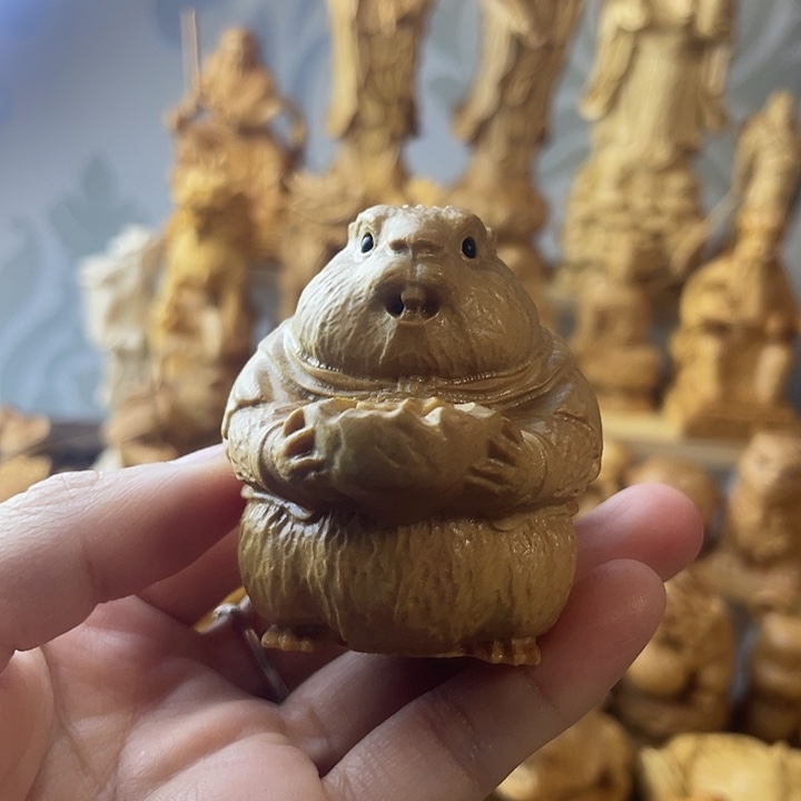 柏木（崖柏）土拨鼠