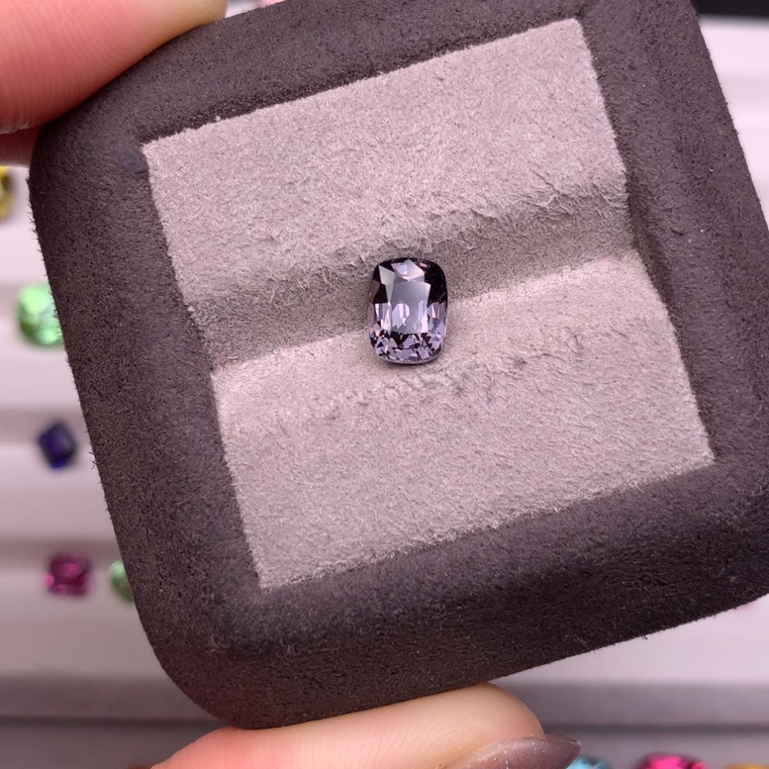 尖晶石裸石未镶嵌1.55克拉