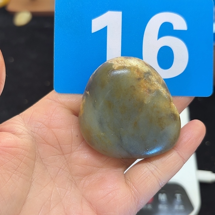 和田玉（糖玉）未镶嵌挂件