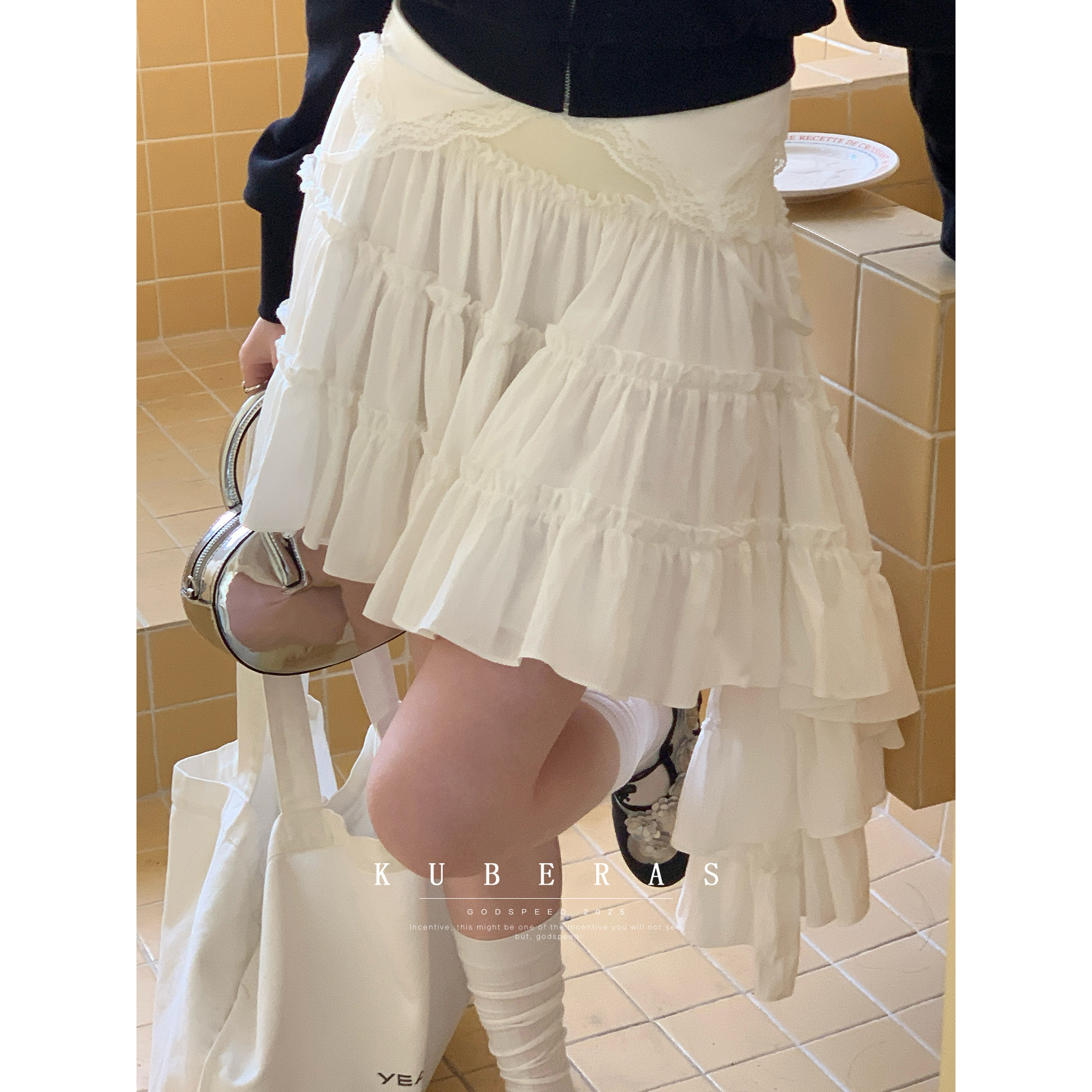 KUBERAS 小众复古设计感木耳边斜摆层层短裙高腰A字短款半身裙