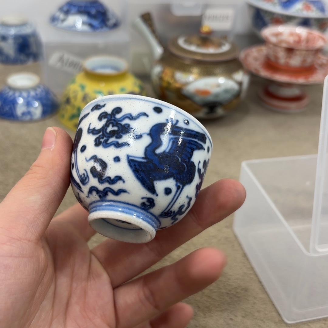 瓷片非常好看漂亮的物品 