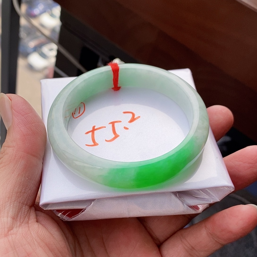 翡翠手镯未镶嵌11号链接