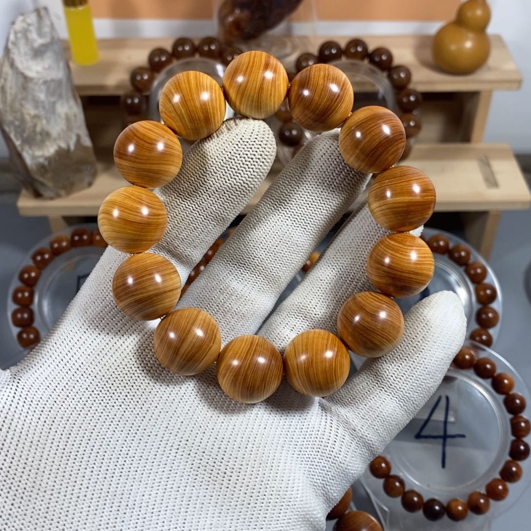 柏木（崖柏）其他1.8鸡油黄清香型太行陈化崖柏手串