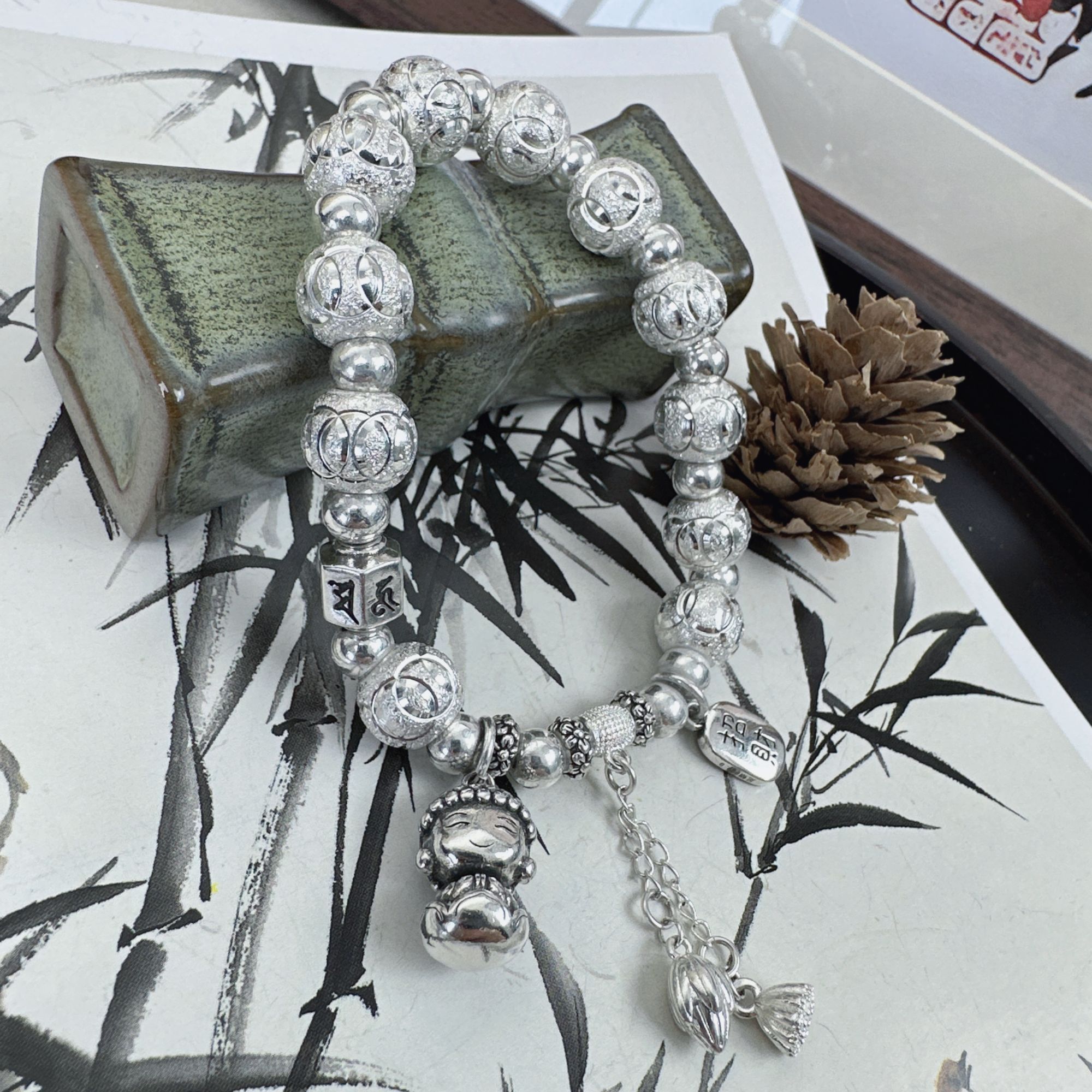 足银手链 六字真言莲花佛转运珠百搭弹力绳手链