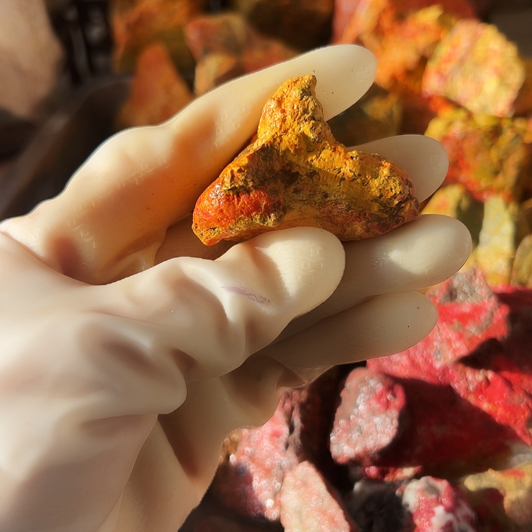 天然辰砂福利朱砂毛料