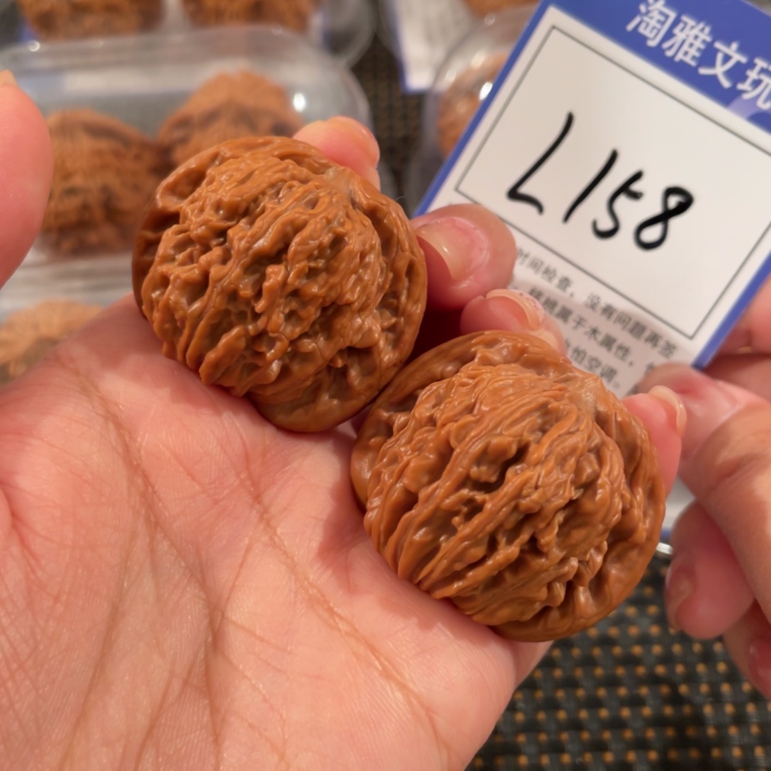 文玩核桃把件L158 四座楼 40