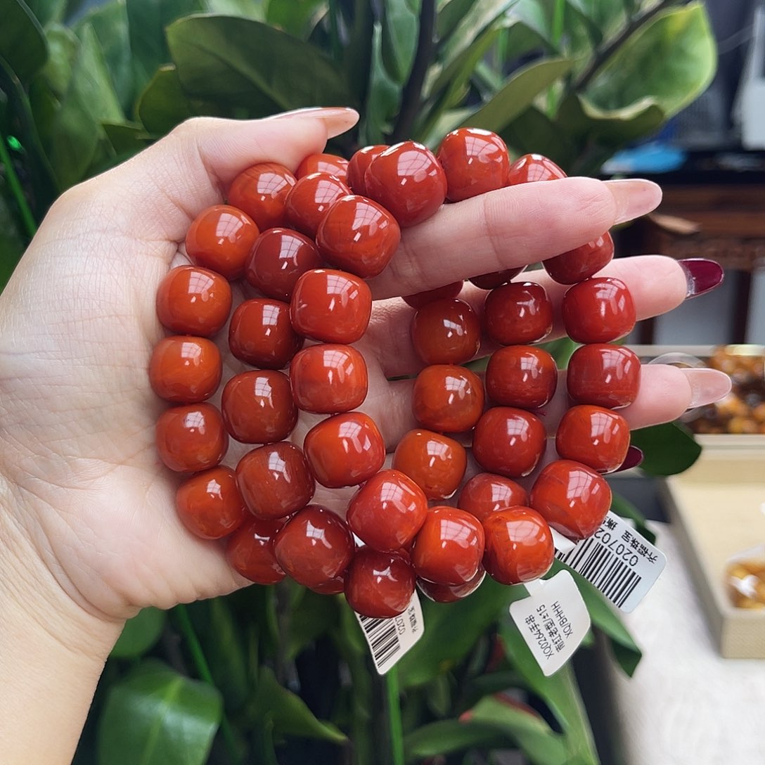 南红玛瑙足铂镶嵌手链15m多样性发其一