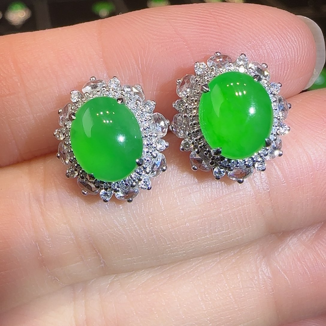 翡翠18K金镶嵌耳钉