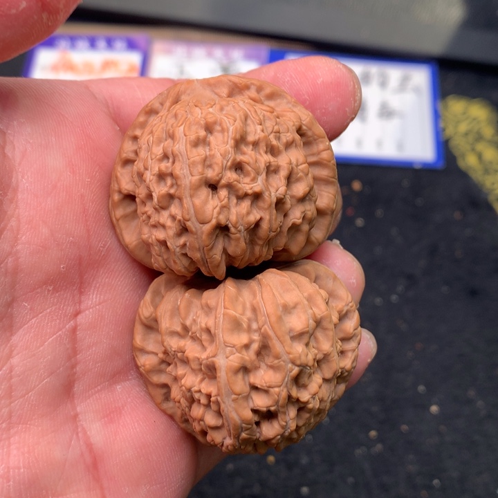 文玩核桃把件2号41三角白全品