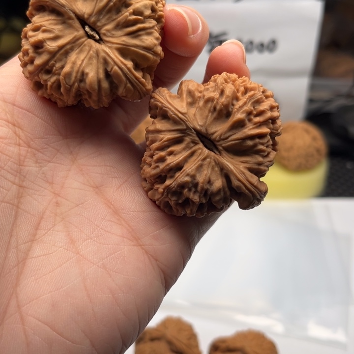 *****吊坠文玩核桃南疆43色差