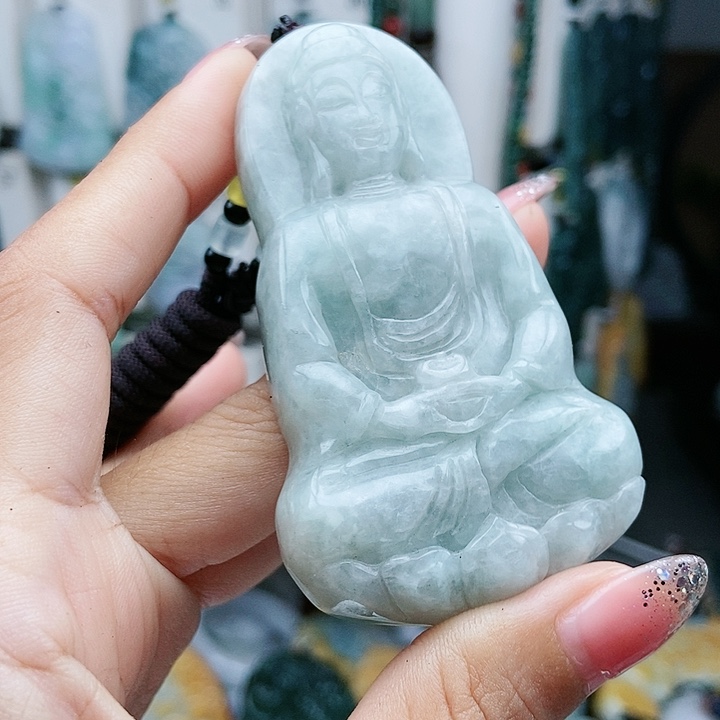 颈饰足铂镶嵌翡翠翡翠