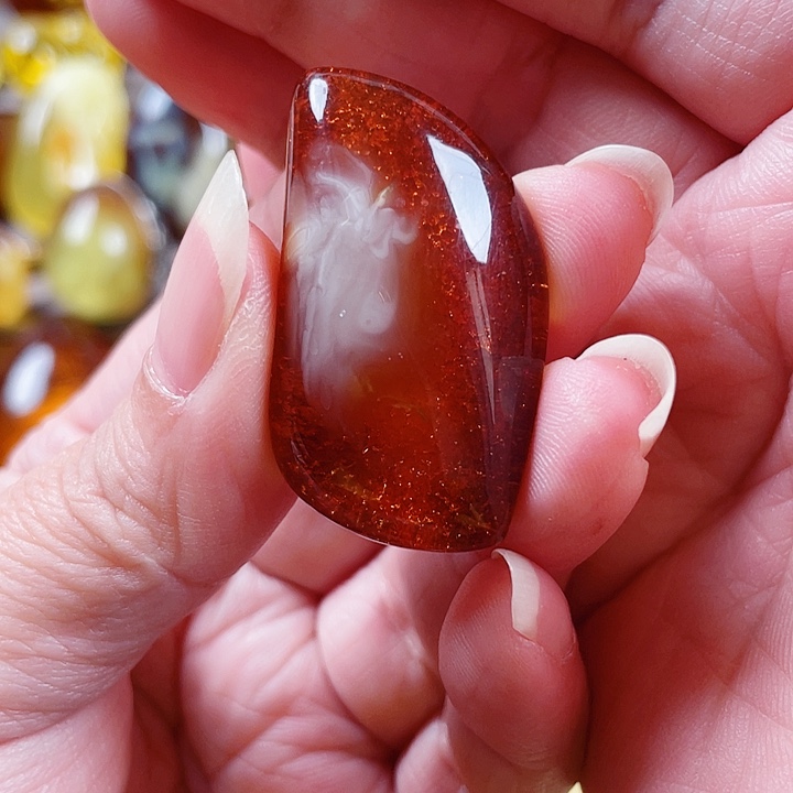 青***青琥珀未镶嵌裸石挂件