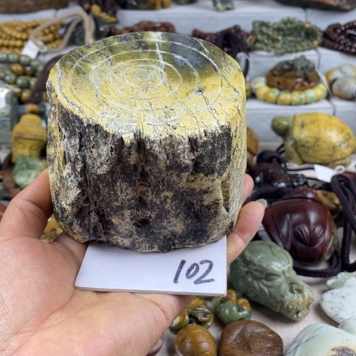 岫岩河磨玉（透闪石质玉）未镶嵌珠宝奇石