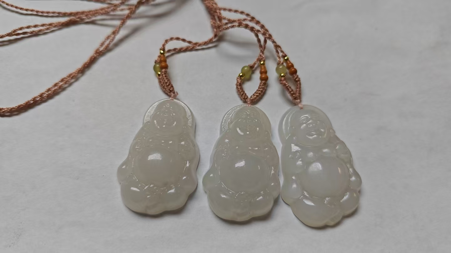 和田玉吊坠40.826*12.3mm左右多样性发其一C-639