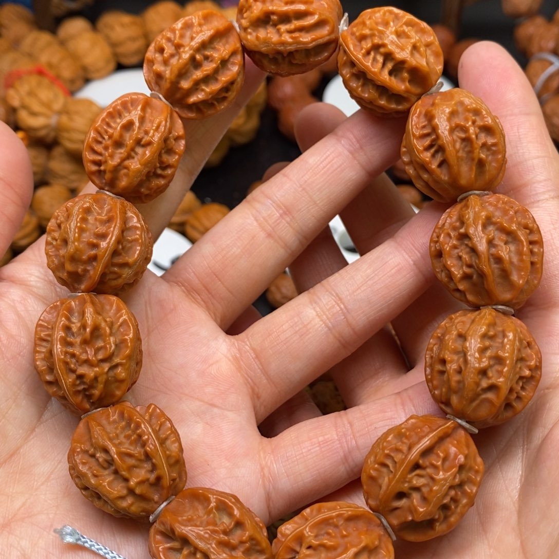 桃核手串粗筋龙脊