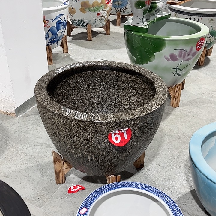 蒋***廷景德镇陶瓷鱼缸艺术直径62高度42