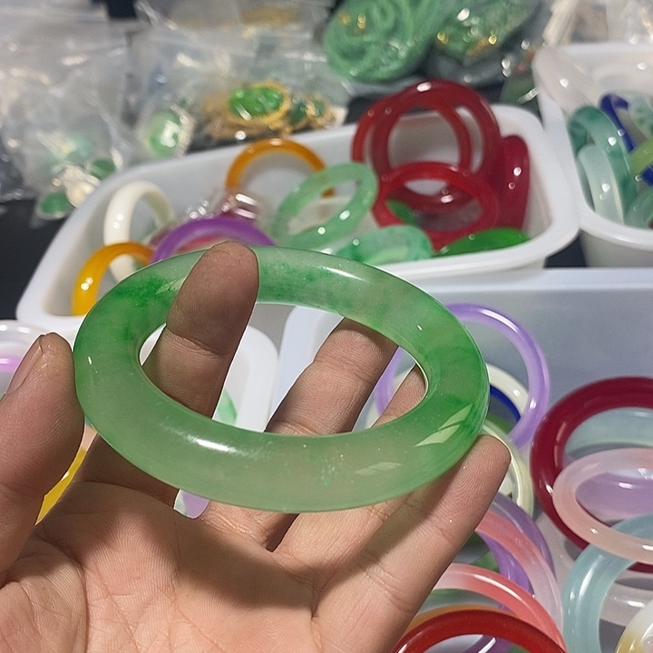 翡翠颈饰未镶嵌价格