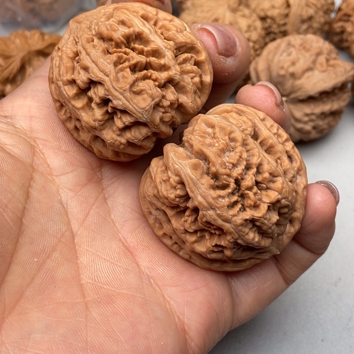 文玩核桃把件我****米粗筋