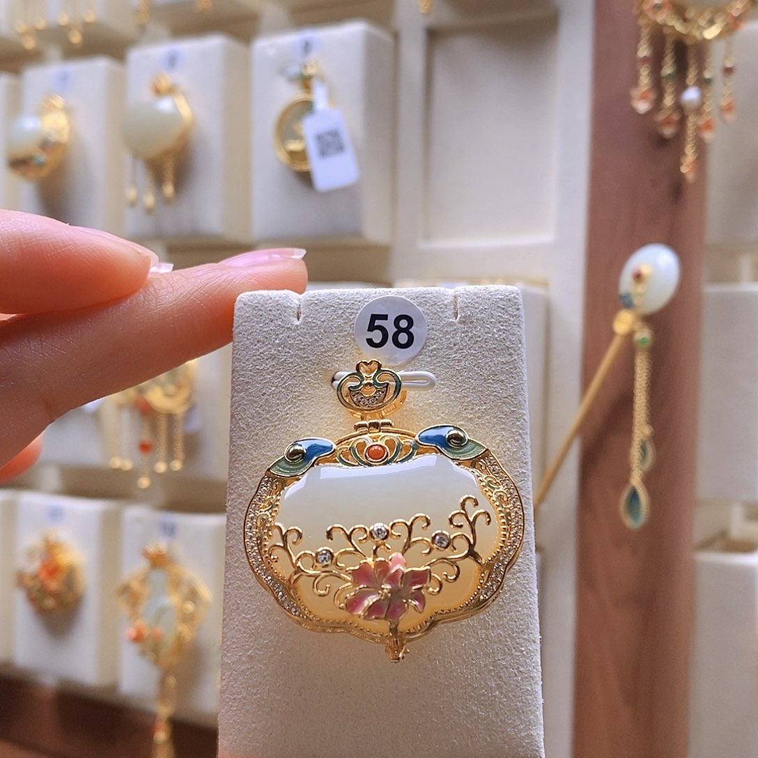 和田玉颈饰银S925镶嵌