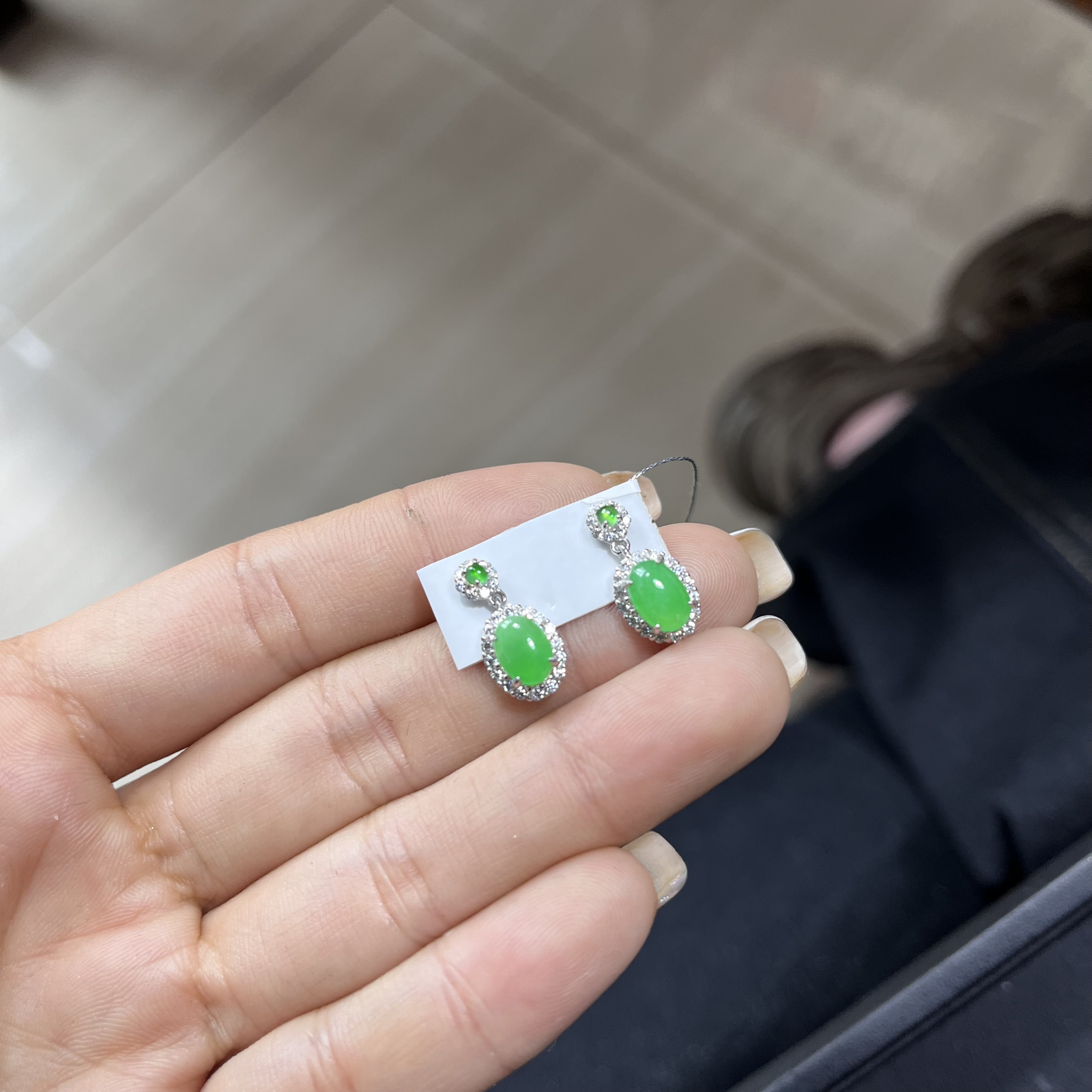 天然缅甸翡翠A货正阳绿蛋面百搭优雅气质耳坠