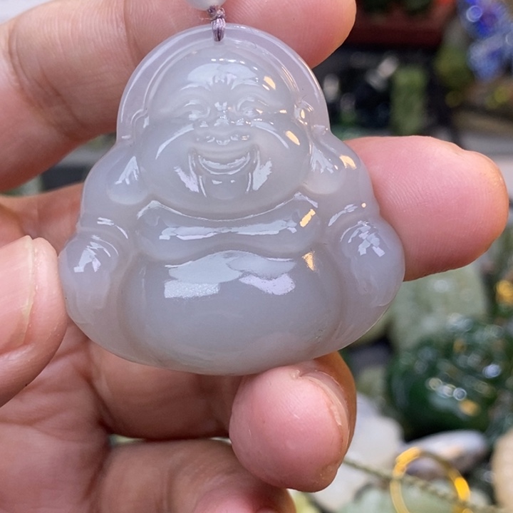 卡***妞和田玉未镶嵌颈饰
