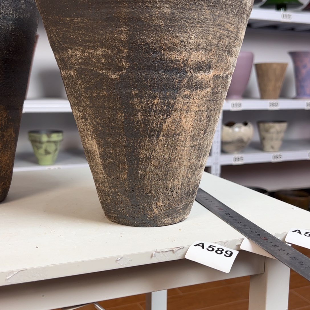 恶***牌景德镇手工花盆有孔