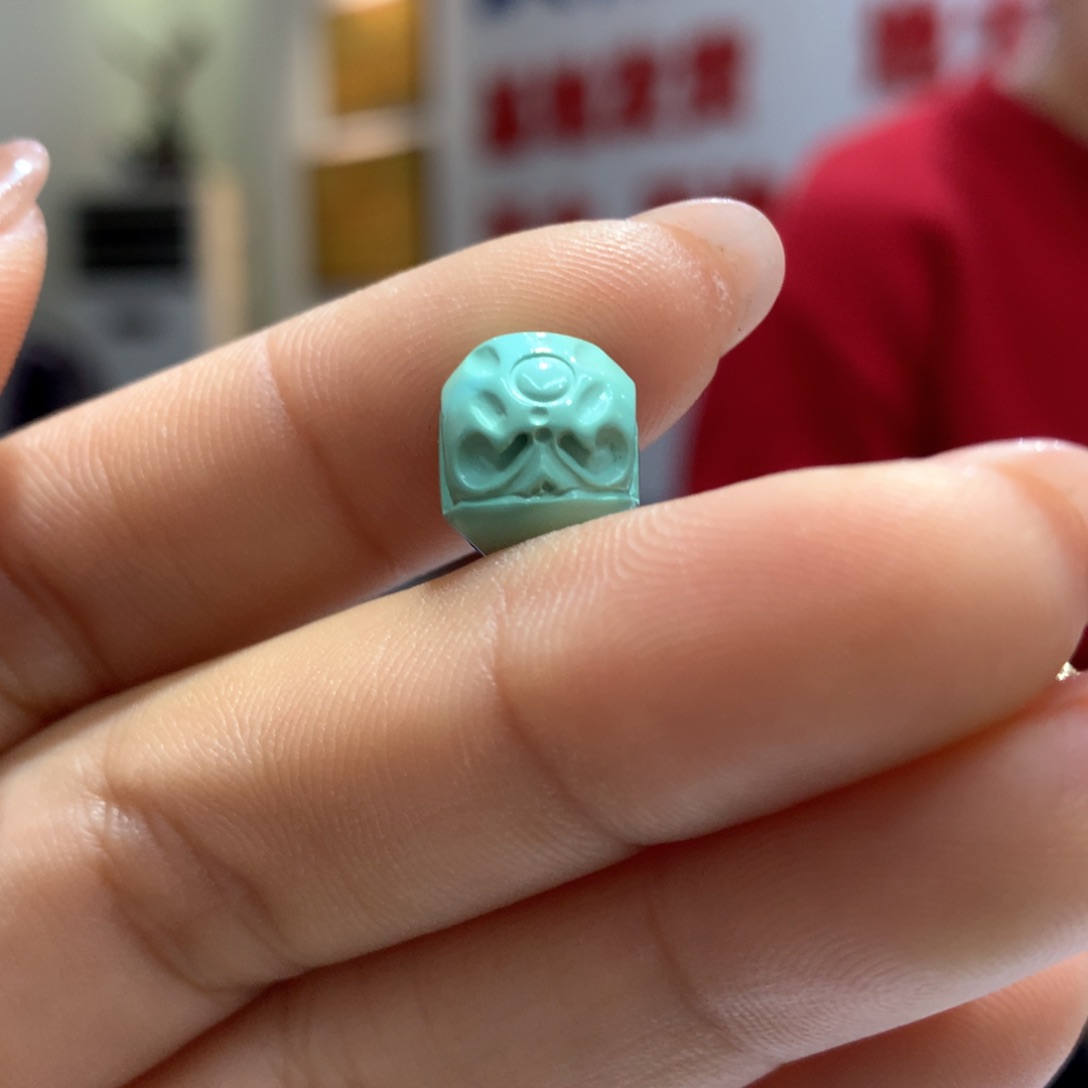 绿松石配饰未镶嵌