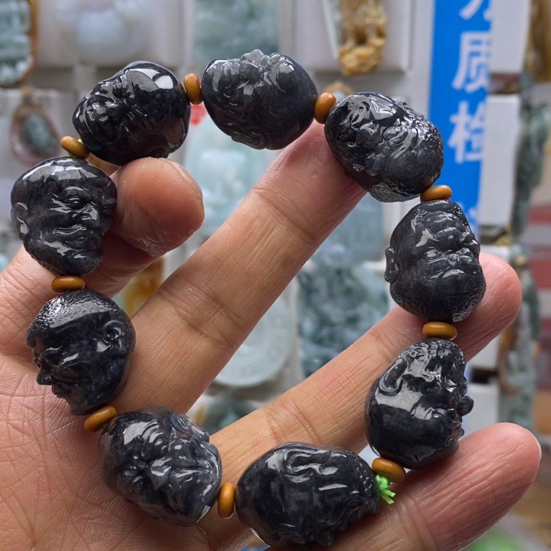 翡翠颈饰未镶嵌手