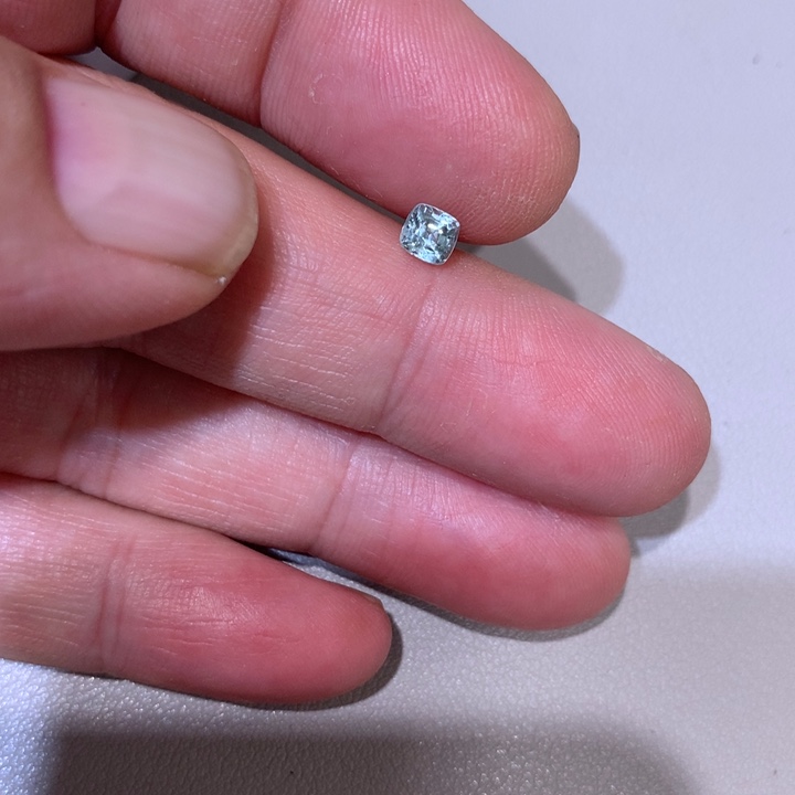 尖晶石裸石未镶嵌裸石56.5分