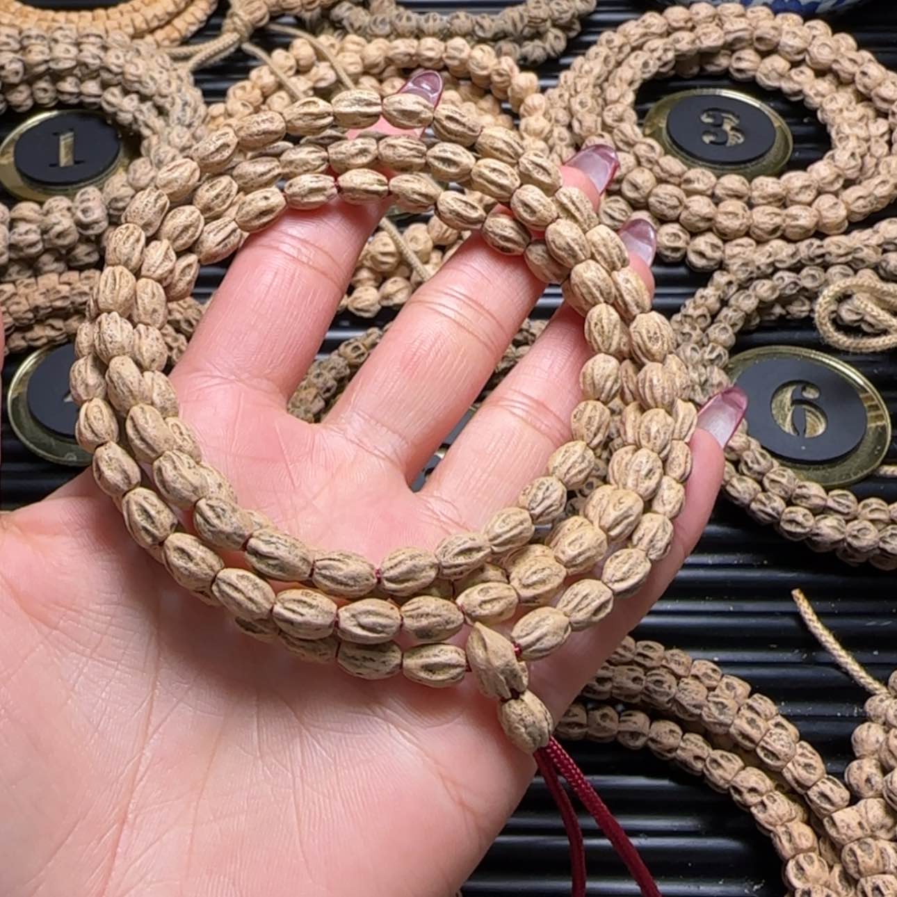 【闪购商品】柏香籽/百香籽吊坠姜***?