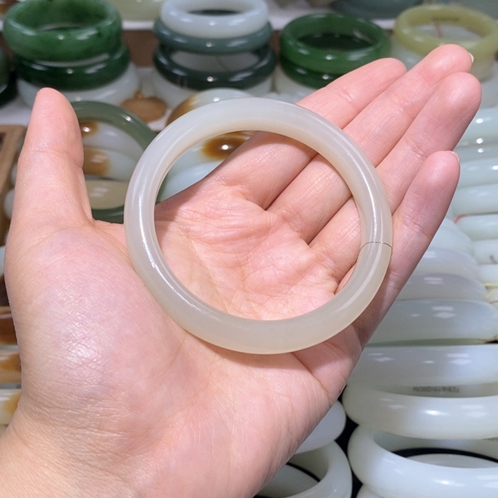 和田玉手镯未镶嵌暖晴