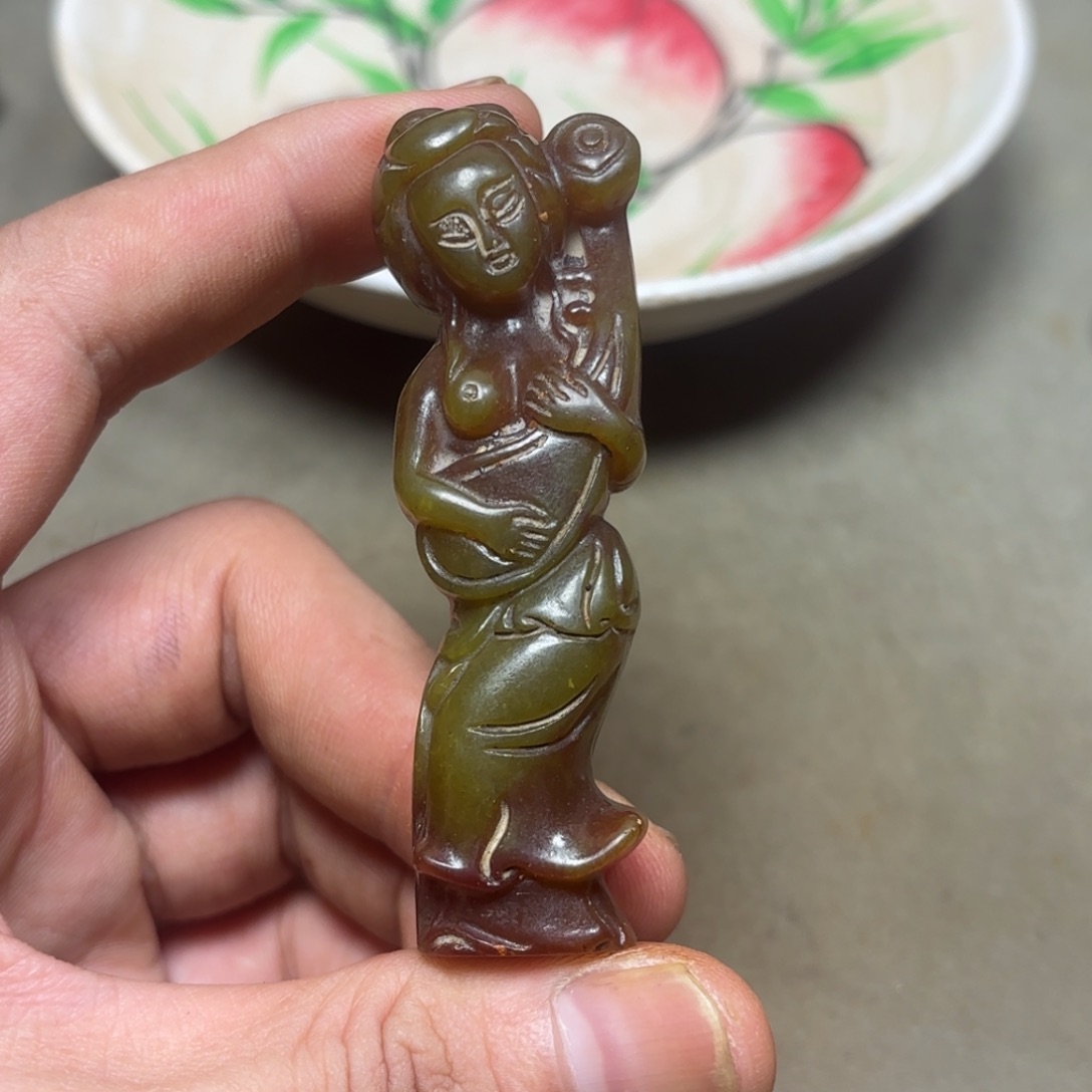 这个物件很老气啊